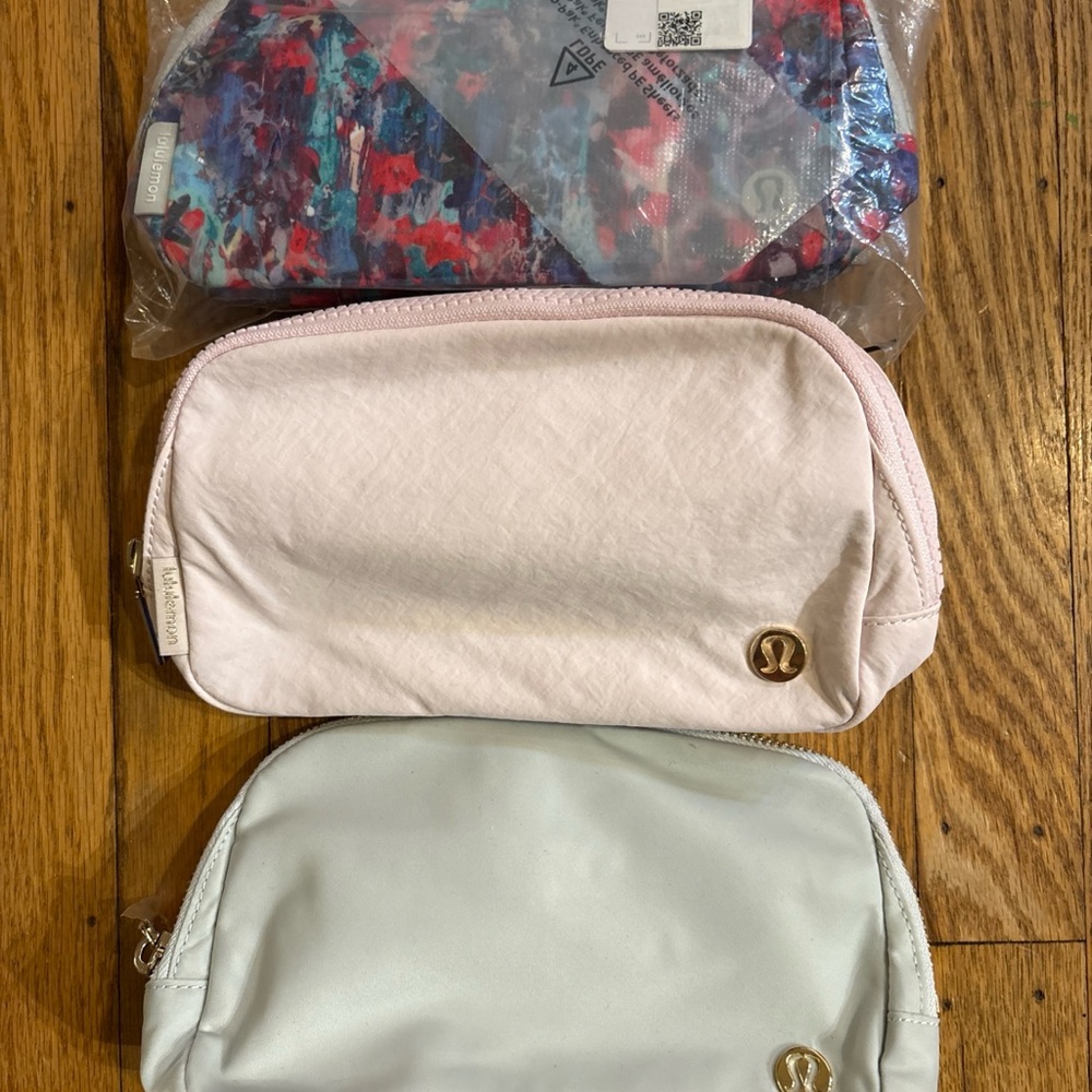 2 Lululemon Belt Bags NEW